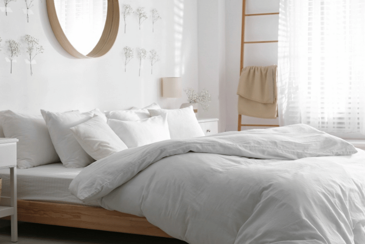 Stylish Ways to Decorate Your Bedroom Room Service